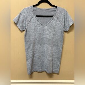 Lululemon Swiftly Tech Short Sleeve Workout Shirt Gray Women’s Size 8